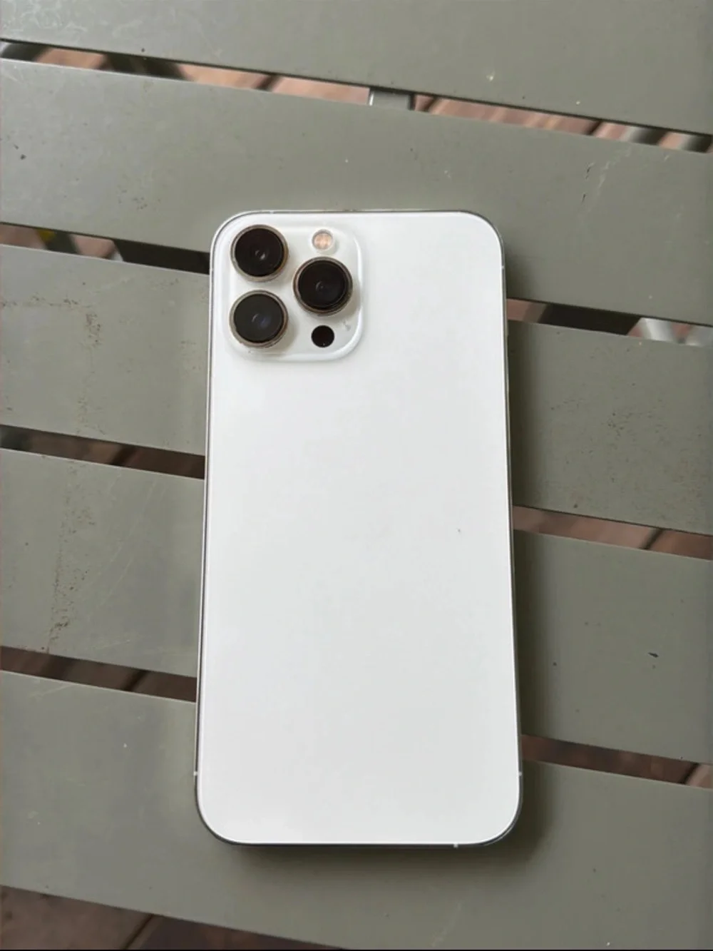 Apple this phone